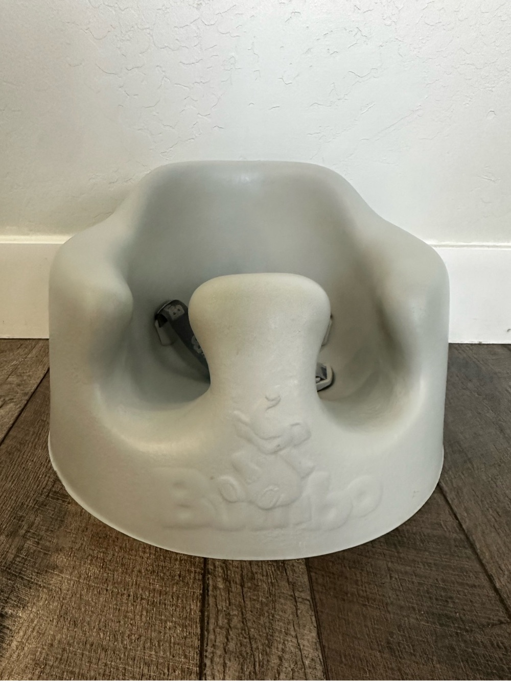 Bumbo Floor Seat Cool Gray Baby Infant Toddler Support Chair Cushion With Straps